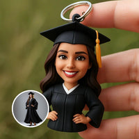Custom Female Graduation Keychain – Personalized 3D Graduate Figurine Gift with Cap & Gown