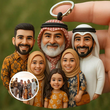 Custom Big Family 3D Keychain – Multigenerational Personalized Group Figurine Gift
